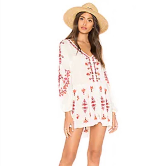 Free People- Ariana Tunic in White - Picture 2 of 9
